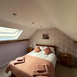 3 Bed In Oc-s35053