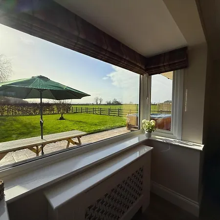 3 Bed In Oc-s35053 * Ebberston