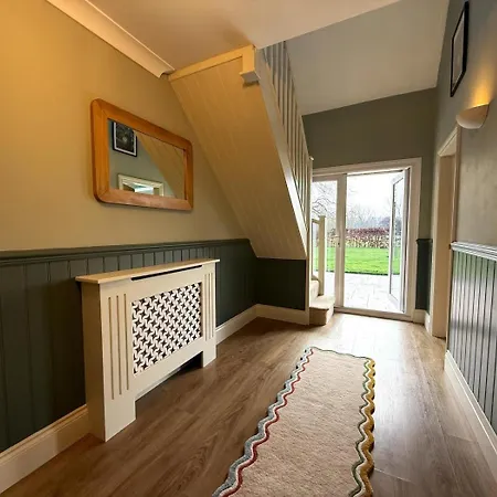 3 Bed In Oc-s35053 * Ebberston