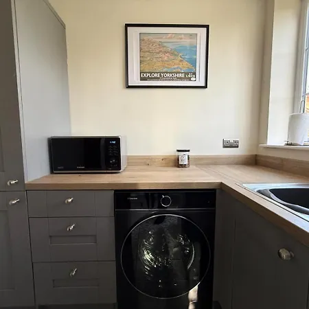 3 Bed In Oc-s35053 Ebberston