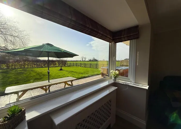 3 Bed In Oc-s35053 * Ebberston