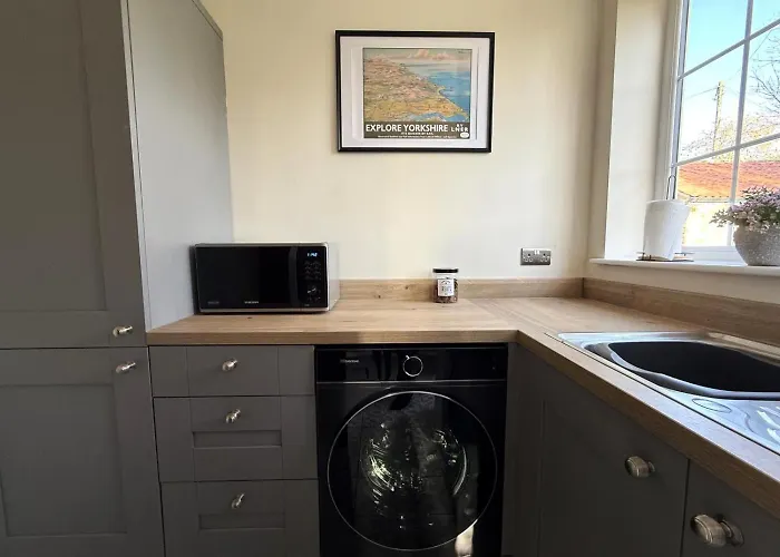 3 Bed In Oc-s35053 Ebberston